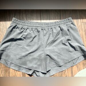 CALIA by Carrie Underwood Gray Athletic Shorts Lightweight Breathable